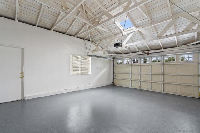 614 Fifth Ave, Chula Vista CA: https://media.crmls.org/mediaz/228621e5-2f56-4ee3-b1ce-7d01f49c9a73.jpg