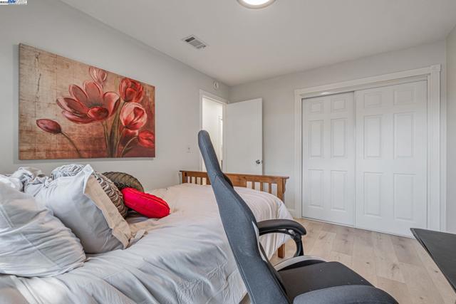 36339 Beech Pl, Newark CA: https://media.crmls.org/mediaz/22867933-cbff-4c55-a602-4d8cf2aeb5c6.jpg