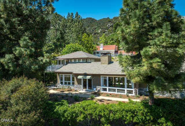 Detail Gallery Image 4 of 70 For 3189 Beaudry Ter, Glendale,  CA 91208 - 3 Beds | 3 Baths