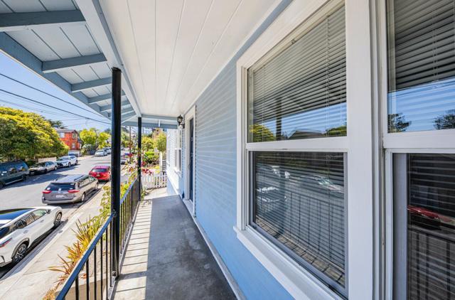 206 Cypress Avenue, Pacific Grove CA: https://media.crmls.org/mediaz/22868402-9a04-4307-bfeb-4054d770526d.jpg