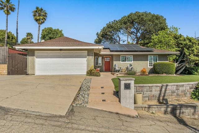 Detail Gallery Image 2 of 35 For 4331 Helix Canyon Dr, La Mesa,  CA 91941 - 3 Beds | 2 Baths