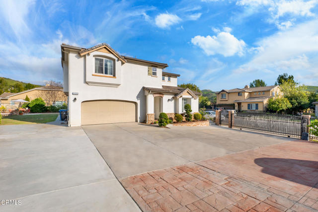 Image 2 for 10265 Horsehaven St, Sun Valley, CA 91352