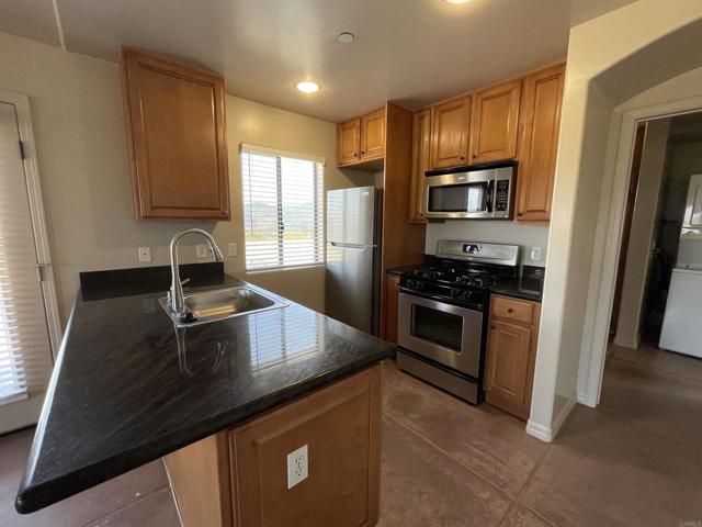 12478 Hillpoint Court, Valley Center CA: https://media.crmls.org/mediaz/228798ad-60a6-4c25-a931-80a941d74173.jpg