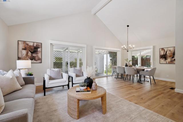 7467 Sundrop Ct, Pleasanton CA: https://media.crmls.org/mediaz/2288694b-572f-4cca-ba31-329fac81841a.jpg