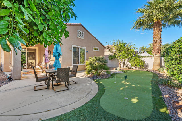 80775 Camino Santa Paula, Indio CA: https://media.crmls.org/mediaz/22888b39-5bd7-4747-8113-fcdf121e50d4.jpg
