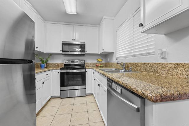 Detail Gallery Image 10 of 25 For 1423 Graves Ave #238,  El Cajon,  CA 92021 - 2 Beds | 1 Baths
