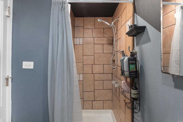 Detail Gallery Image 11 of 16 For 999 E Division St #B27,  National City,  CA 91950 - 2 Beds | 2 Baths