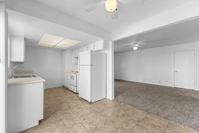233 N Inez Street, Hemet CA: https://media.crmls.org/mediaz/228bc6ce-691c-4bec-93ef-68cf0d92daa2.jpg