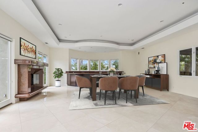 2470 Venus Drive, Los Angeles CA: https://media.crmls.org/mediaz/228c23ba-6730-4a3f-b3d3-1f03afcd13d8.jpg