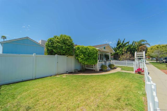 321 S Freeman, Oceanside CA: https://media.crmls.org/mediaz/228d8f36-16d7-458f-9dcb-b4dca5a8e20e.jpg