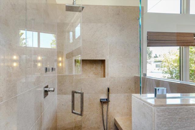 15902 Rochin Terrace, Los Gatos CA: https://media.crmls.org/mediaz/228da232-743a-4a86-8787-cd571c919b9c.jpg