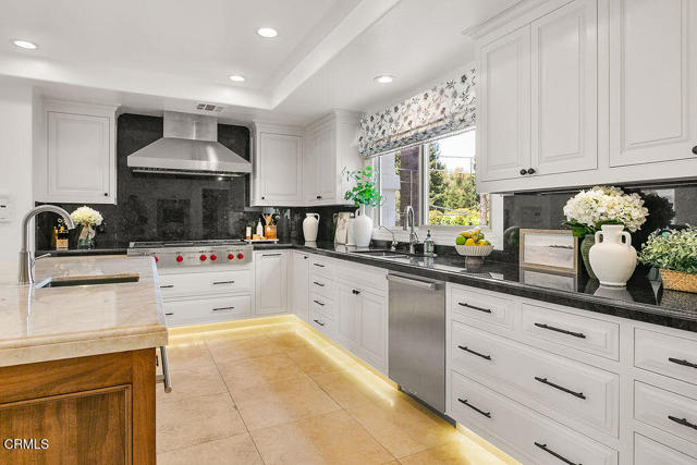 11016 Red Barn Road, Santa Rosa CA: https://media.crmls.org/mediaz/228e7649-664a-486c-a781-5ffabc7d3925.jpg