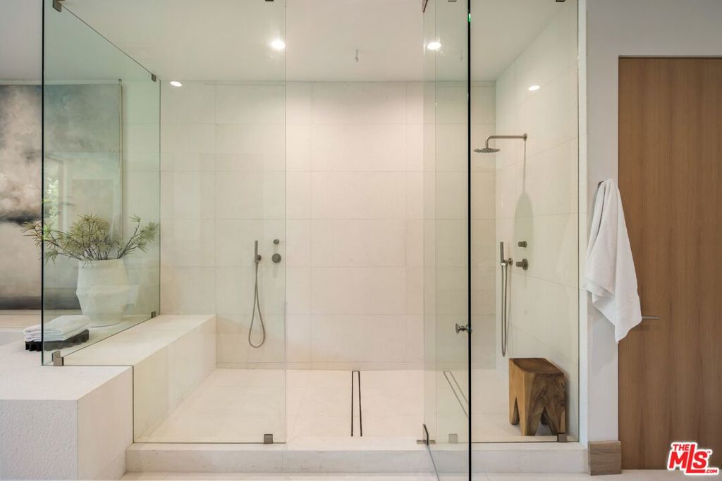 MLS #26847857 image #61