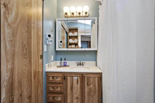 74711 Dillon Road, Desert Hot Springs CA: https://media.crmls.org/mediaz/228eb91e-c73d-48b3-93de-14aebe59b69a.jpg