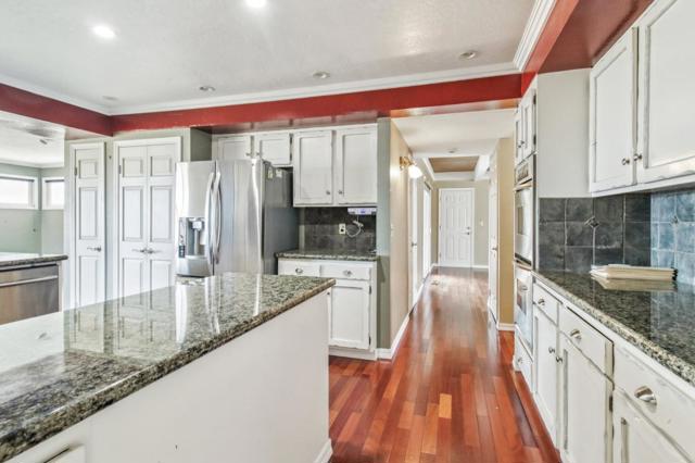 17365 Oak Leaf Drive, Morgan Hill CA: https://media.crmls.org/mediaz/228ece78-665e-4a49-8763-0fa8c26604e0.jpg
