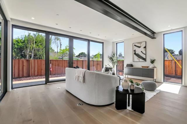 2160 Menalto Avenue, Menlo Park CA: https://media.crmls.org/mediaz/228efa36-cc06-4ff2-b74c-48a328c52bed.jpg