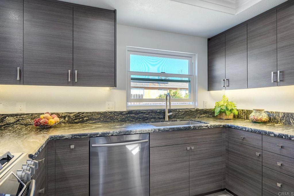 3332 Heather Ridge Court - photo 11