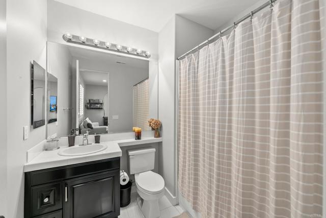 Detail Gallery Image 23 of 32 For 14586 Luna Media, San Diego,  CA 92127 - 4 Beds | 5 Baths