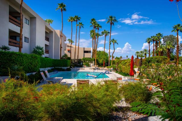 255 S Avenida Caballeros, Palm Springs CA: https://media.crmls.org/mediaz/228f974a-090d-475b-827b-973d5bdba249.jpg