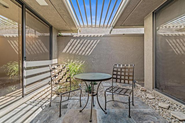 33 Colgate Drive, Rancho Mirage, CA 92270