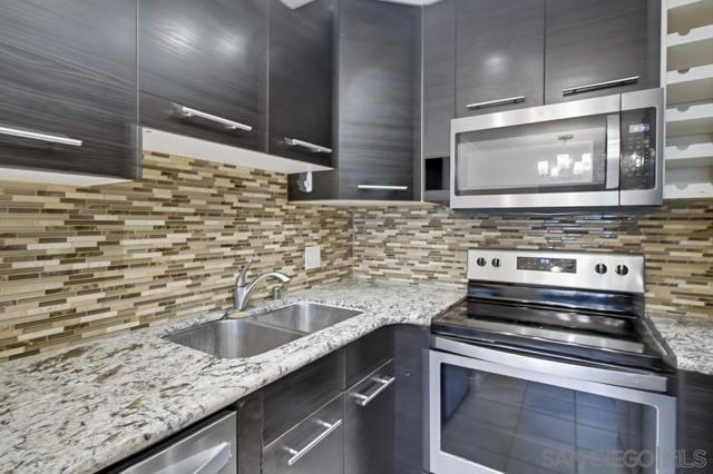 4060 Rosenda Ct, San Diego CA: https://media.crmls.org/mediaz/228fe79a-ef74-469f-b8ba-7ed4c614762a.jpg