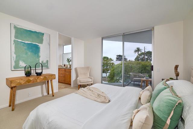 159 Mozart Avenue, Cardiff by the Sea CA: https://media.crmls.org/mediaz/22926afd-6737-4f77-ac9e-8448f2b3eb22.jpg