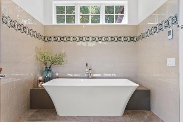 105 Zanzibar Drive, Aptos CA: https://media.crmls.org/mediaz/229297ea-43ea-4478-bf92-df03a21747ab.jpg