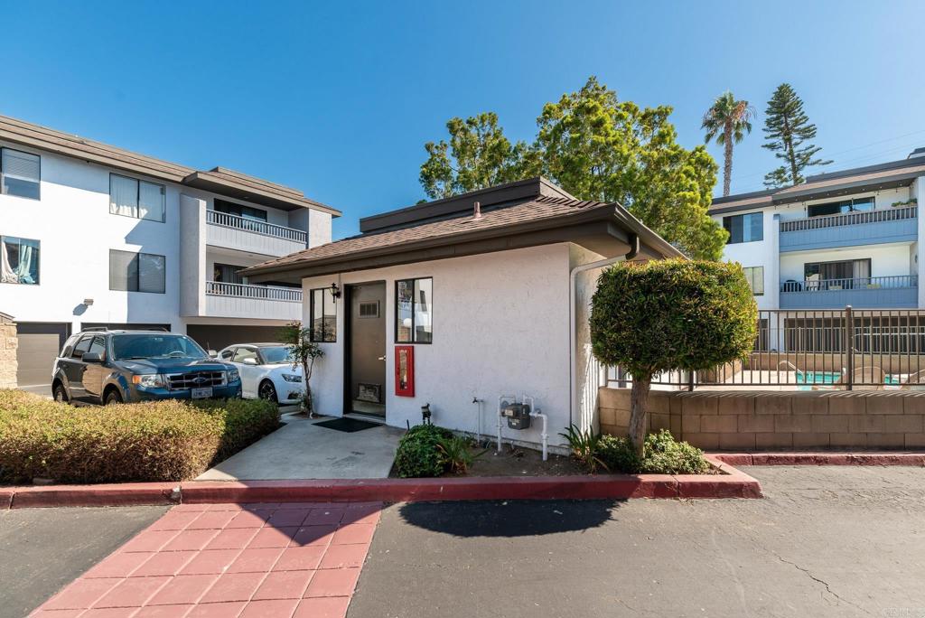 3215 Midway - photo 13