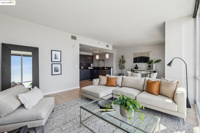 222 Broadway, Oakland CA: https://media.crmls.org/mediaz/229370dd-9910-4805-a336-811cfd117371.jpg