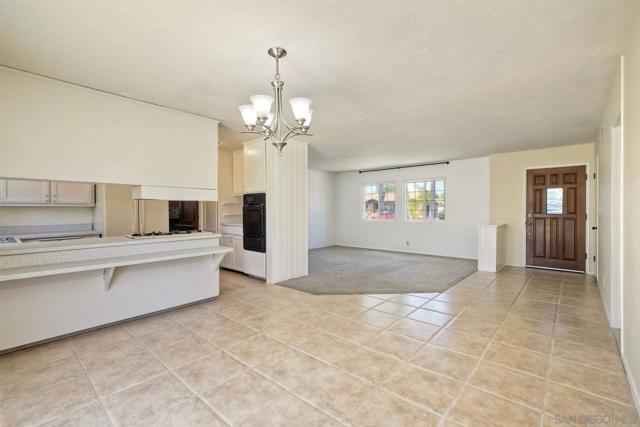 1729 Lahoud, Cardiff by the Sea CA: https://media.crmls.org/mediaz/229417ec-7d6c-4f5d-9176-2a7600236516.jpg