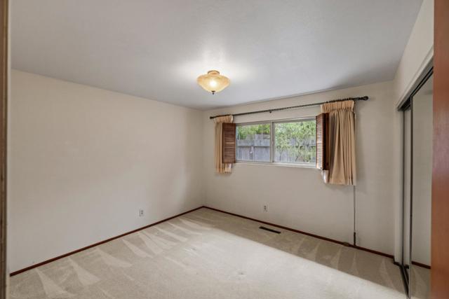 1151 Arrowhead Road, Pebble Beach CA: https://media.crmls.org/mediaz/22943df7-c3bf-4d7c-b241-0b58142717da.jpg