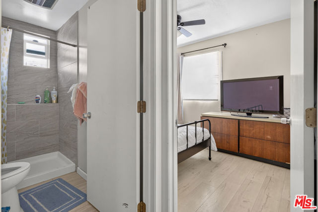 1308 West 53rd Street photo 31