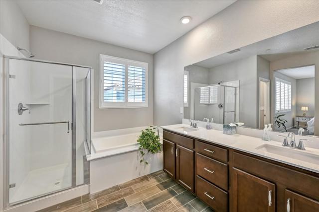 2466 Buzz Aldrin Way, Sacramento CA: https://media.crmls.org/mediaz/2295bb65-b225-4800-93f3-19f3977b0b91.jpg