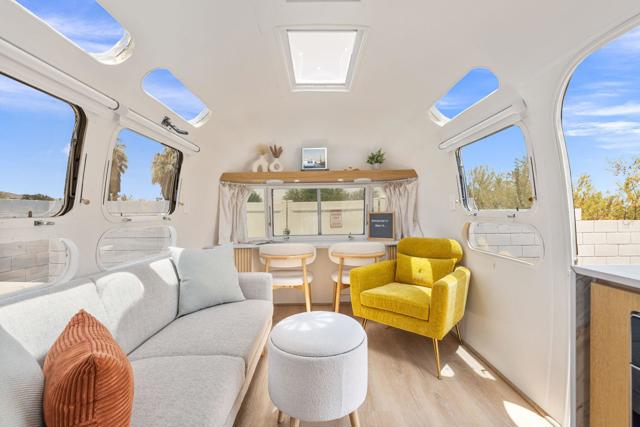 73298 Buckboard Trail, Palm Desert CA: https://media.crmls.org/mediaz/22968275-3b74-4ec4-a817-fe4fae496c06.jpg