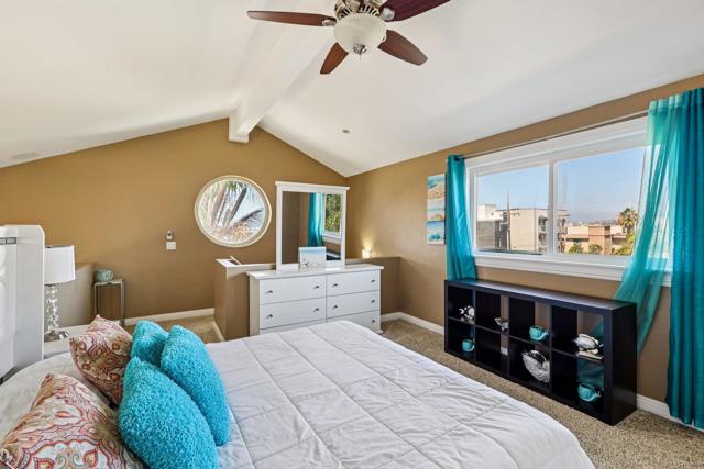3843 Riviera Drive, San Diego CA: https://media.crmls.org/mediaz/22970211-b856-468f-8a6b-7fcd670ae77e.jpg