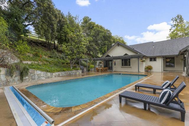 14205 Shannon Road, Los Gatos CA: https://media.crmls.org/mediaz/22971f31-e530-454c-a00c-55d7d4cc9d87.jpg