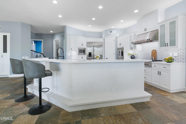 Detail Gallery Image 11 of 67 For 12428 Palmer Dr, Moorpark,  CA 93021 - 5 Beds | 5/1 Baths