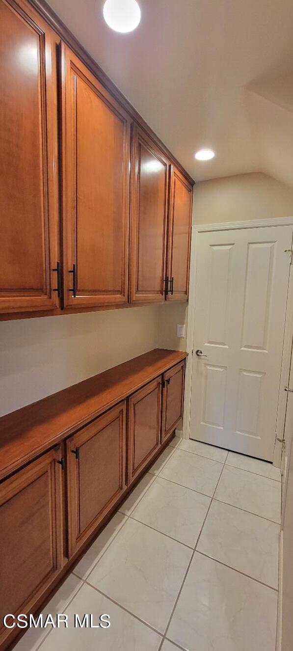 2669 Dorado Court, Thousand Oaks CA: https://media.crmls.org/mediaz/2298fc37-f1ca-41b3-86e9-ba87f7d5a548.jpg