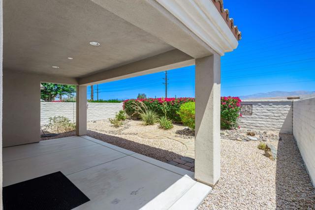 80208 Avd Linda Vista, Indio CA: https://media.crmls.org/mediaz/22995323-cde4-45e7-a69e-a148568162e3.jpg