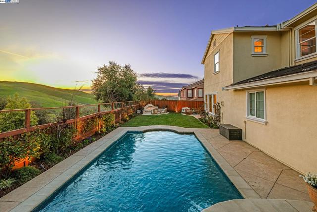 3712 Stonehenge Way, San Ramon CA: https://media.crmls.org/mediaz/229a395b-3d8a-47d9-84b7-761d039e1113.jpg