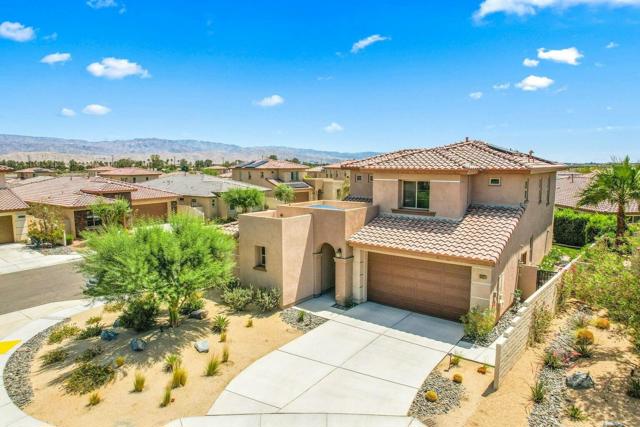 35551 Luna Court, Palm Desert CA: https://media.crmls.org/mediaz/229a45a6-f792-419b-b19b-03a5bbe5dfd9.jpg
