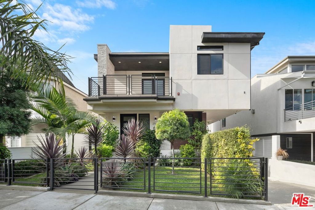 211 S Irena Avenue #A