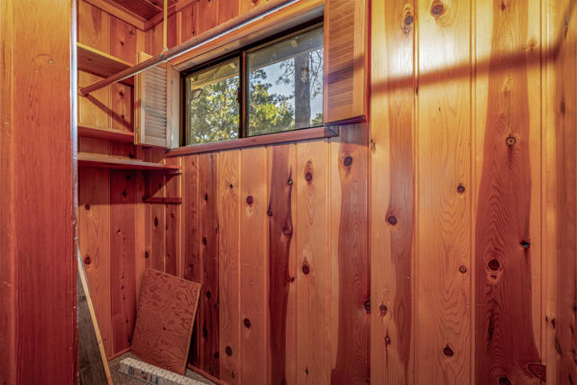 52551 Pine Ridge Road, Idyllwild CA: https://media.crmls.org/mediaz/229c7cf5-ccfc-45f9-9e45-19955adb06f9.jpg