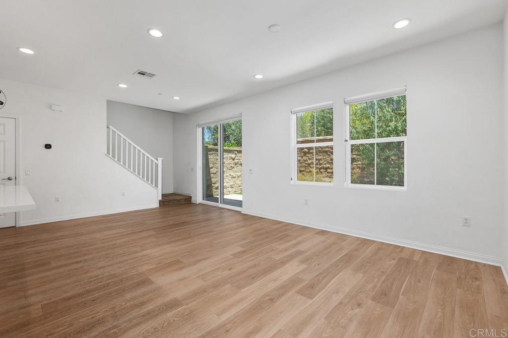 3171 Linwood St - photo 15