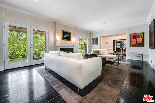 Drew Fenton | 422 Parkwood Drive Los Angeles CA | MLS: 7209274