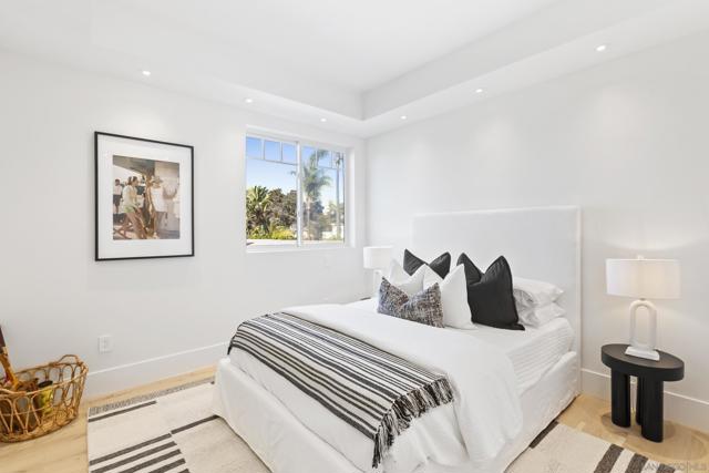 Image 22 of 51 For 7216 Fay Ave