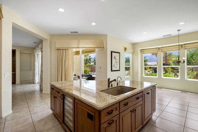 81943 Prism Drive, La Quinta CA: https://media.crmls.org/mediaz/229e7d8e-4a79-43b8-9d63-7e687eac2051.jpg