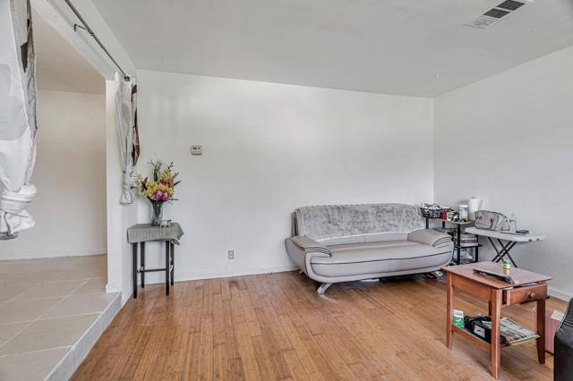 4763 Plainfield Drive, San Jose CA: https://media.crmls.org/mediaz/229f69e6-29e8-4b85-b835-e2ceb5de84fd.jpg