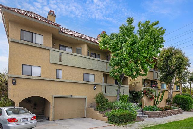 4184 33rd St, San Diego CA: https://media.crmls.org/mediaz/229f83ca-3528-47b2-a908-d720fb12a7fb.jpg