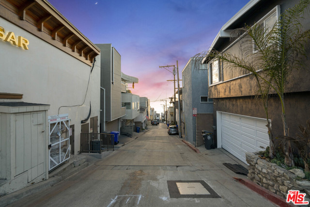 233 38Th Place, Manhattan Beach, California 90266, ,Residential Income,Sold,38Th,21757468